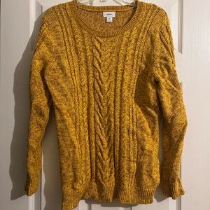 Women's Cable Knit Sweater
